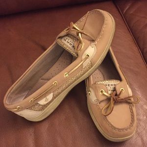 Woman’s Sperry Topsiders